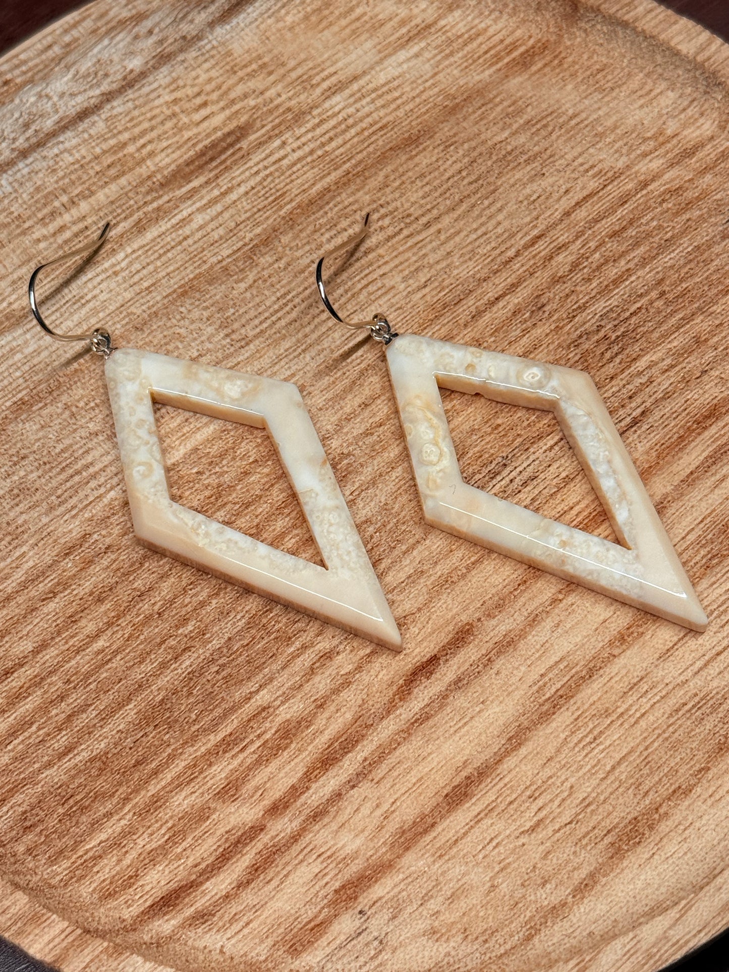 Aurora Point Ivory Earrings